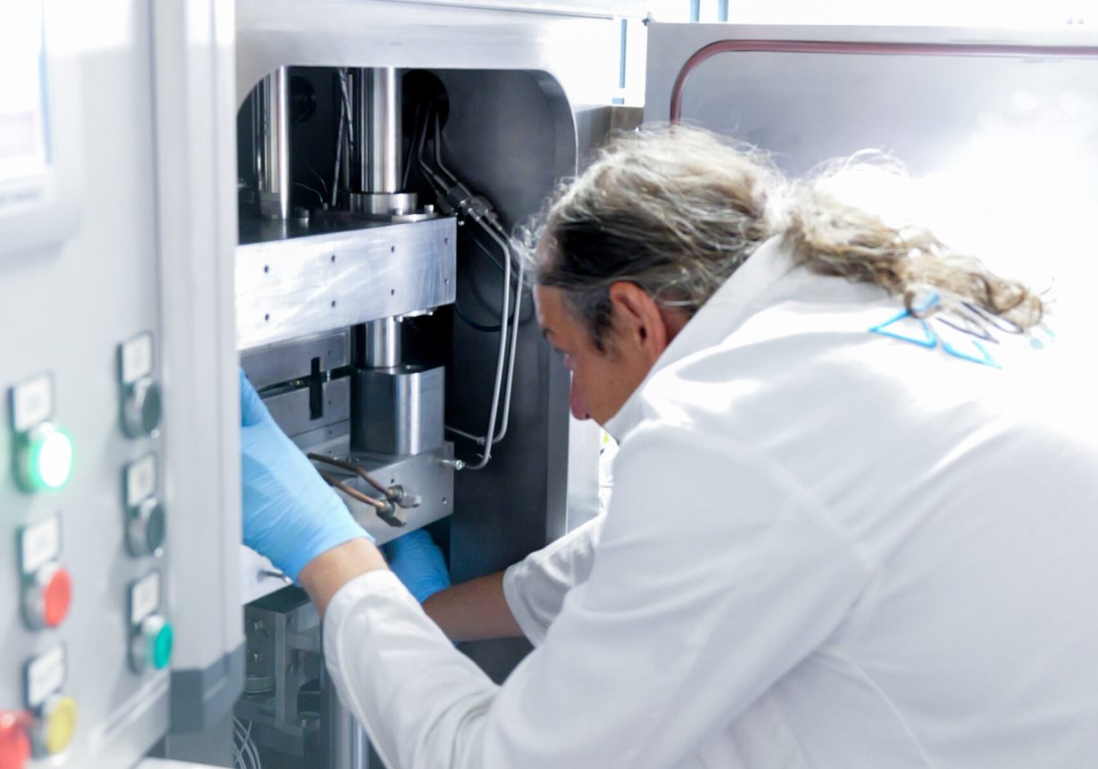 procédé de fabrication par thermomoulage